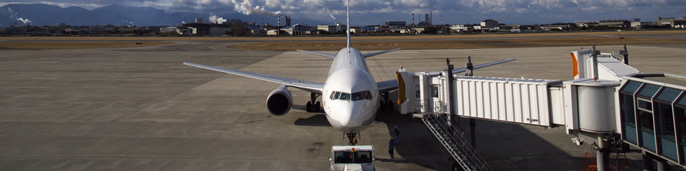 富山空港発 新千歳空港着 本日の飛行機時刻表 国内格安航空券さくらトラベル
